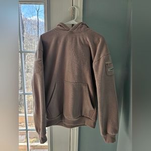 COMFRT MEDIUM TRAVEL ESSENTIALS HOODIE